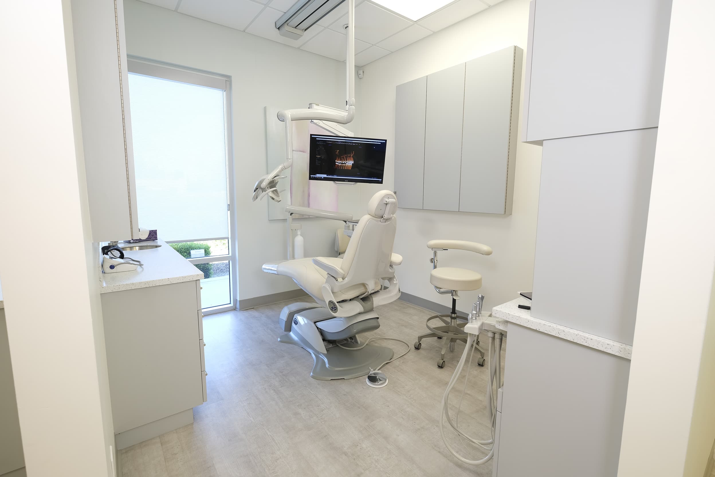 Dentist 95831